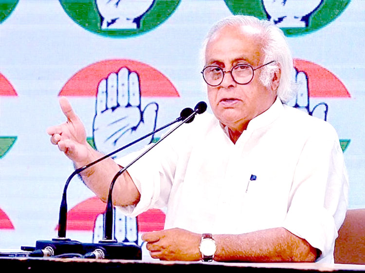 Election Commission's arbitrary attitude towards opposition parties, this will weaken democracy: Congress.